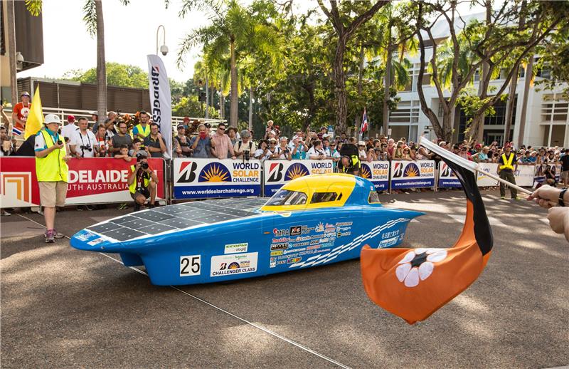 AUSTRALIA WORLD SOLAR CHALLENGE DARWIN