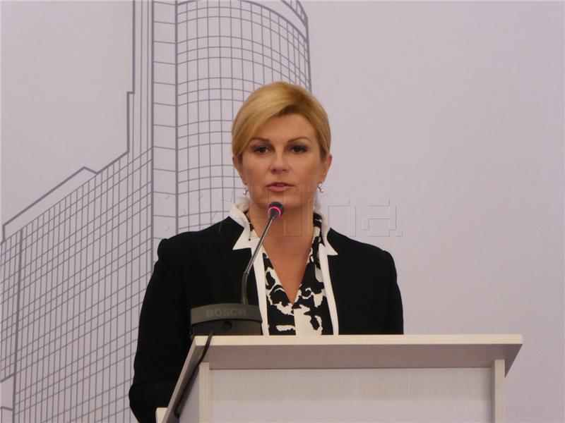 Kitarović: Ni kuna Agrokorovih dugova ne smije pasti na leđa poreznih obveznika