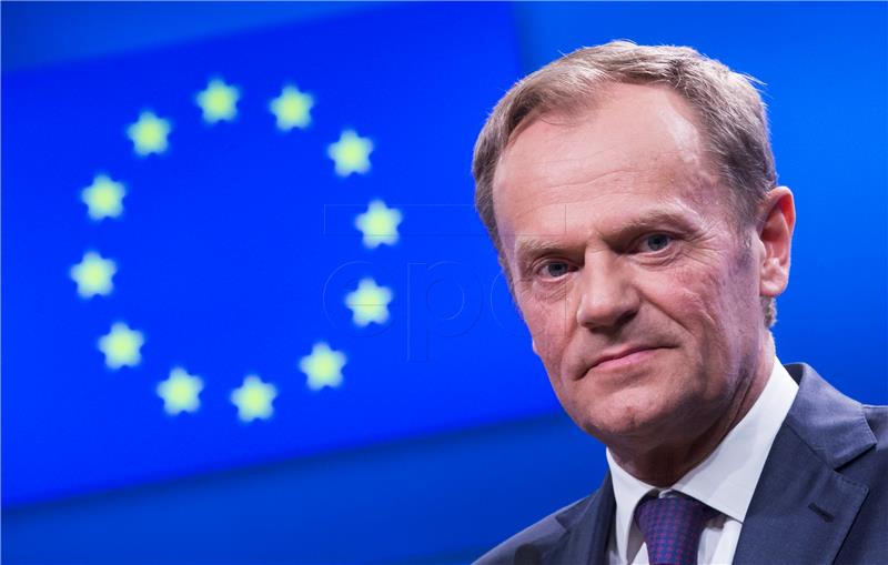 Tusk poziva Puigdemonta da ne proglasi neovisnost