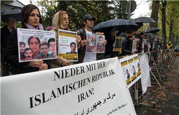 Protest against prisoner executions in Iran