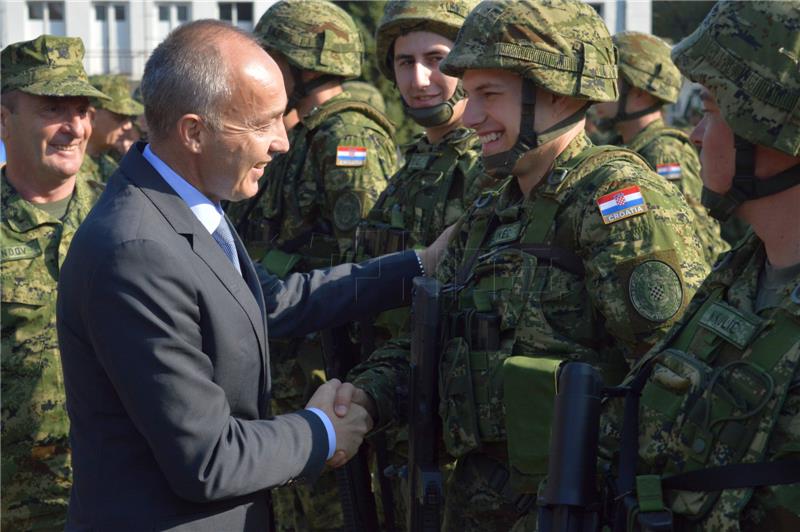 Croatian troops leaving for NATO mission in Poland