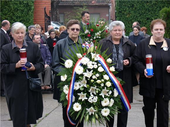 Udruga "Hrvatska majka" Vinkovci obilježila 25. obljetnicu osnutka