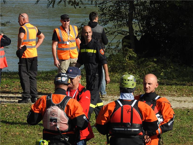 IPA FLOODS – VARAŽDIN 2017 -  vježba obrane od poplave izvedena na rijeci Dravi