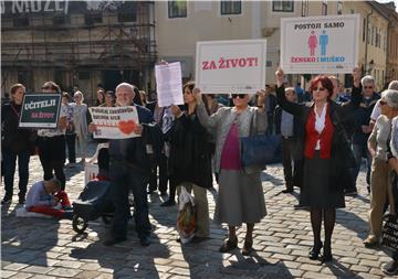 ProLife.hr i Zaklada Vigilare predali su Hrvatskom saboru 168.561 potpis građana