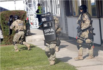 BOSNIA EUFOR POLICE EXERCISE