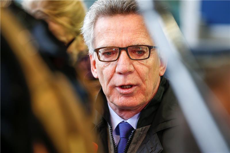 De Maiziere predložio uvođenje službenih muslimanskih blagdana u Njemačkoj 