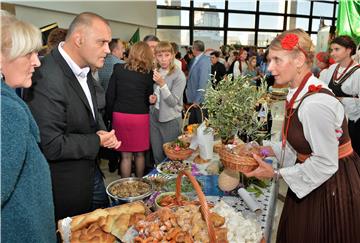 18. izbor najuzornije hrvatske seoske žene