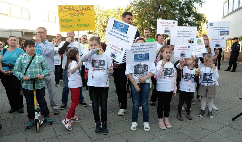  Javni prosvjed kojemu je cilj zaustaviti izgradnju asfaltne baze