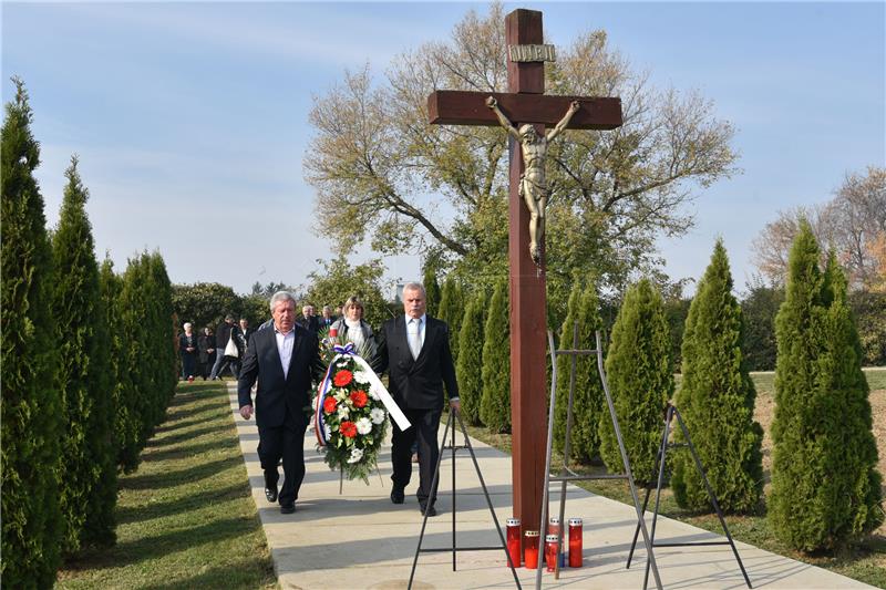 Obilježena 26. obljetnica stradanja u Lovasu