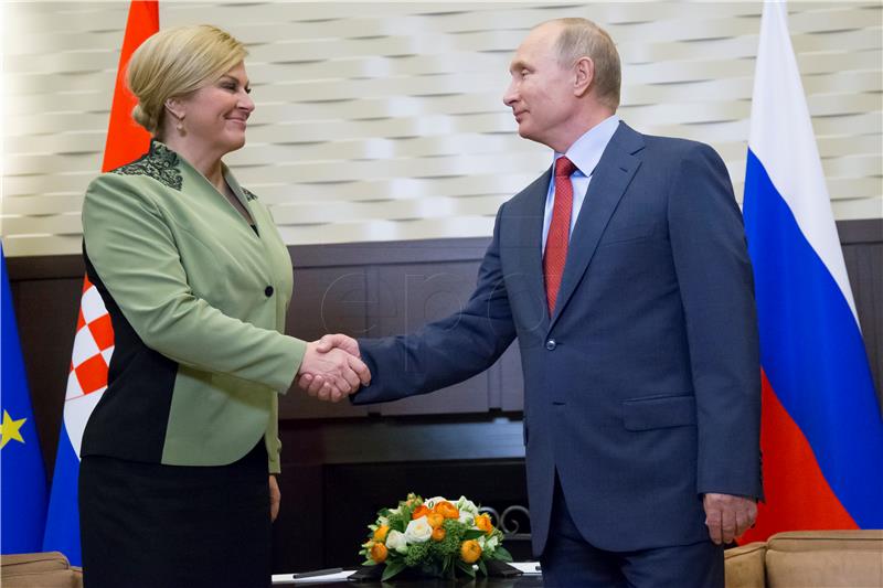 Putin welcomes Croatian president in Sochi