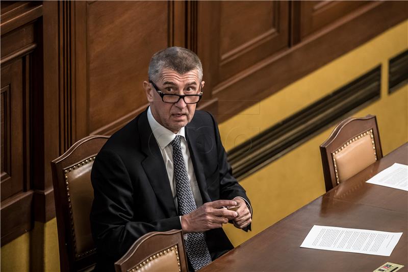 Česi biraju novi parlament, najizgledniji premijer milijarder Babiš