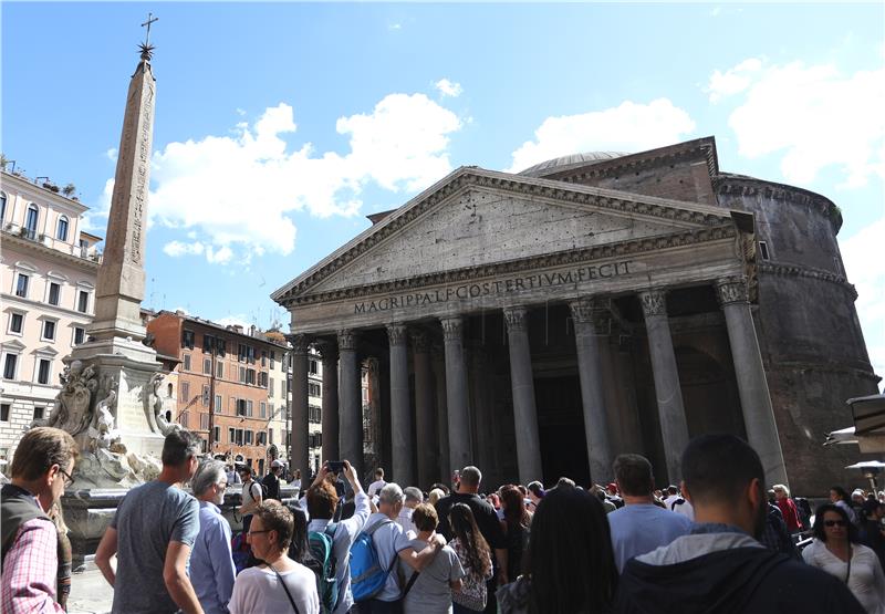 Rim - Piazza della Rotonda i Panteon