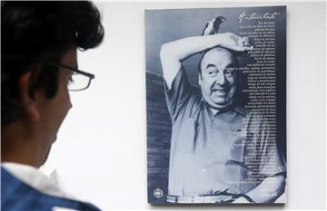 (FILE) CHILE LITERATURE NERUDA DEATH