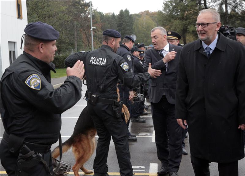 Obilježavanje početka školovanja polaznika Policijske škole 'Josip Jović' i otvaranje Centra za obuku vodiča i dresuru pasa