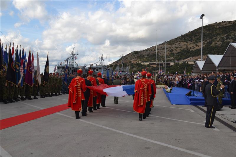 Proslava 25. obljetnice vojno redarstvenih operacija oslobođenja juga Hrvatske u Dubrovniku