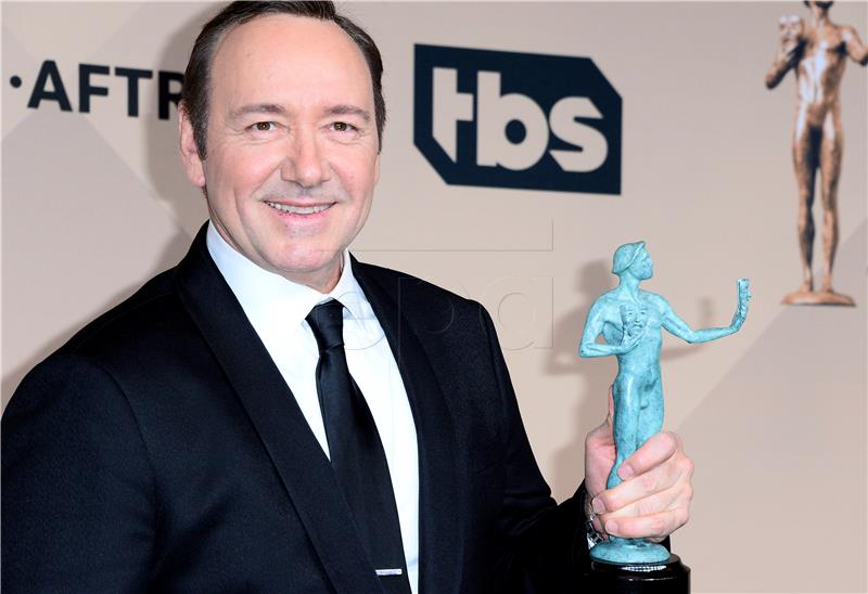 Kevin Spacey ispričao se glumcu za davni napad i pritom 'izašao iz ormara'