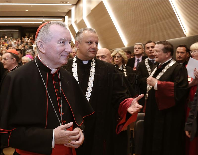 Državni tajnik Svete Stolice Pietro Parolin na Hrvatskom katoličkom sveučilištu nazočio proslavi dana HKS-a 