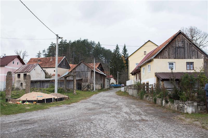 Javno izlaganje Studije utjecaja na okoliš hidroenergetskog sustava Kosinj