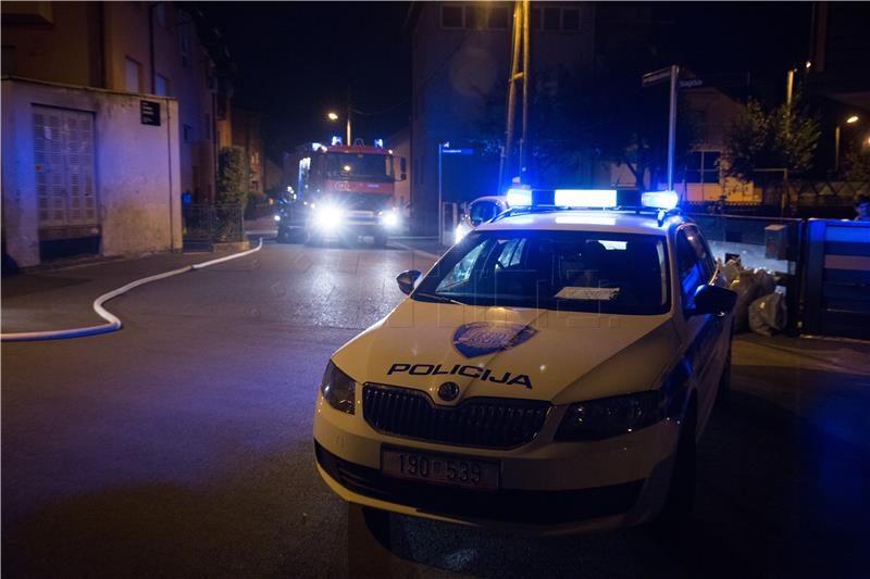 Požar u kući u zagrebačkoj Dubravi, jednoj osobi pružena medicinska pomoć