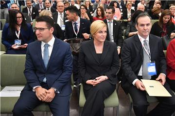 Grabar-Kitarović i senator Seselja o snažnim vezama Australije i Hrvatske