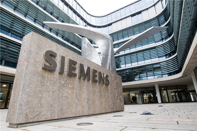 GERMANY BUSINESS SIEMENS