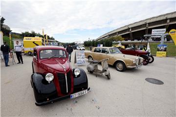 Obilježavanje 110. obljetnice "Auto kluba Split"- izloženo 200 oldtimera