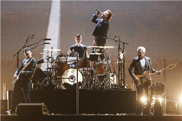 U2 održao veliki koncert u Londonu uoči dodjele nagrada MTV 