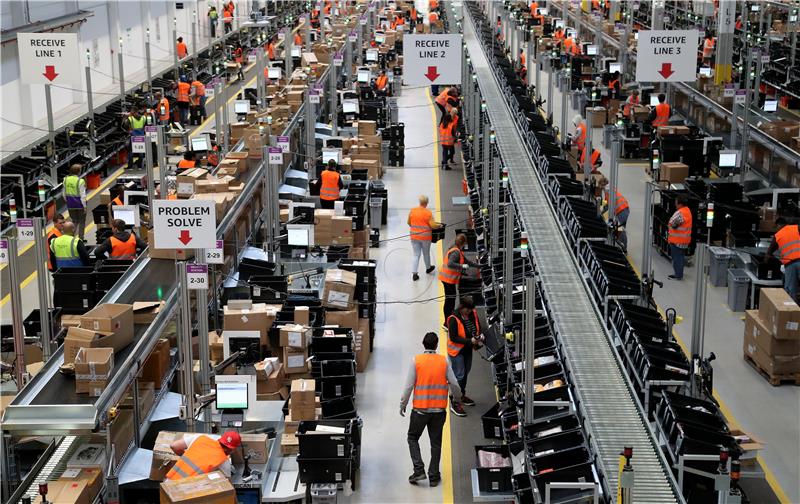 GERMANY BUSINESS AMAZON LOGISTICS