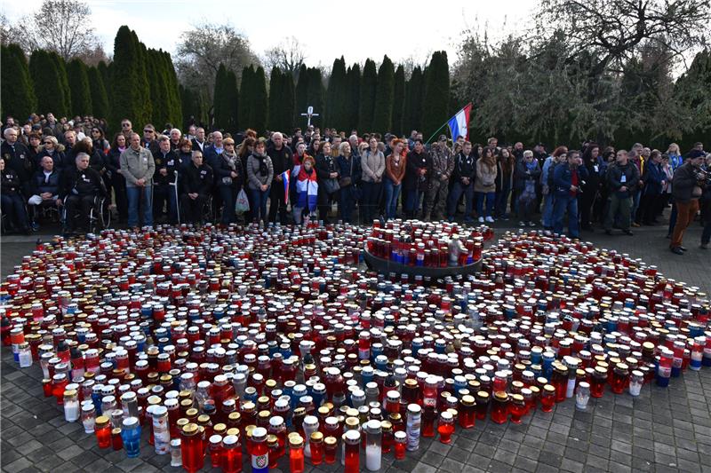 Vukovarci i Hrvatska se u studenom prisjećaju najtužnijeg dana i strahota velikosprske agresije