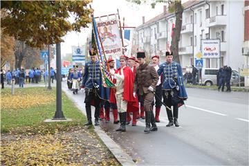 VUKOVAR U Vukovar od sinoć stižu brojni hrvatski građani 