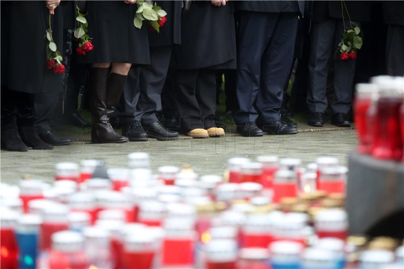 Obilježavanje Dana sjećanja na žrtvu Vukovara 1991. na Memorijalnom groblju