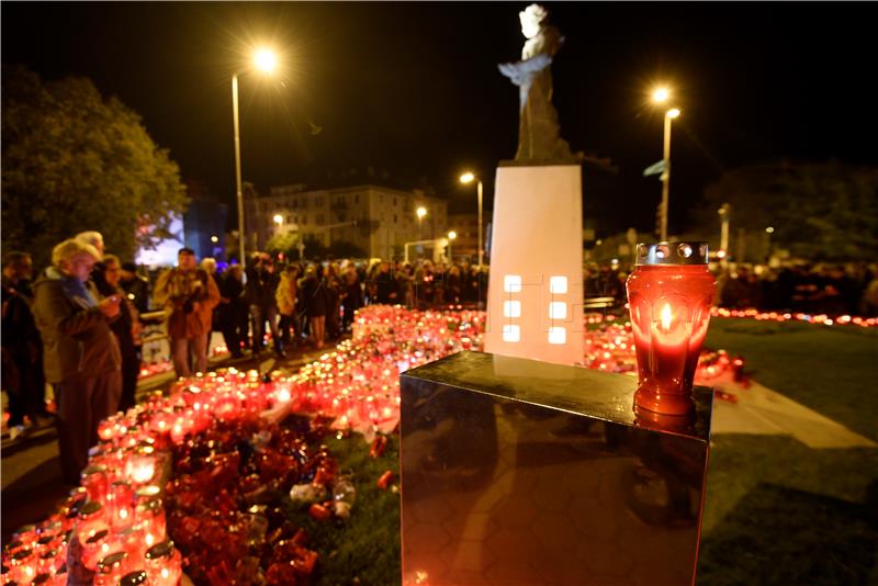 Split: Odana počast svim žrtvama u Vukovaru