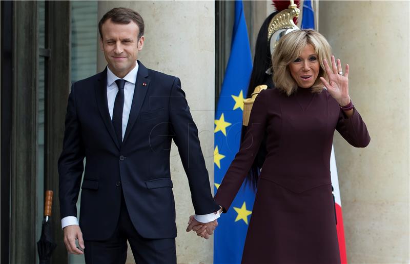 Emmanuel i Brigitte Macron jedanput tjedno idu na romantičnu večeru 