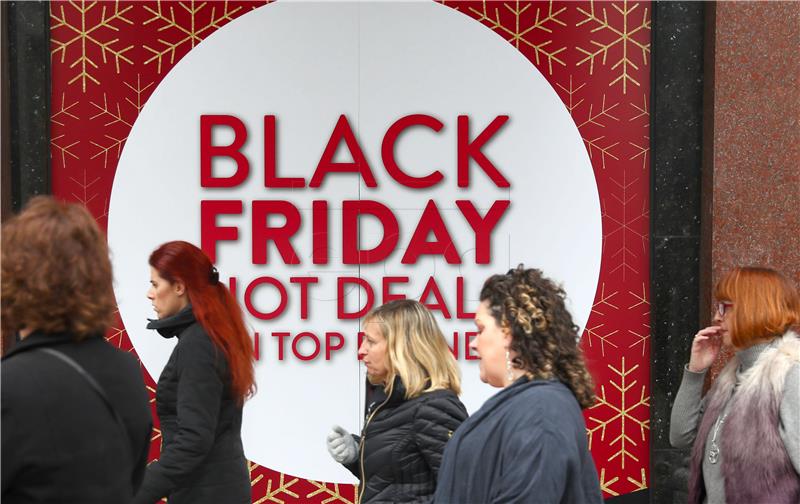 BRITAIN RETAIL BLACK FRIDAY