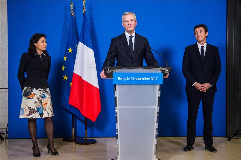 FRANCE GOVERNMENT CABINET HANDOVER