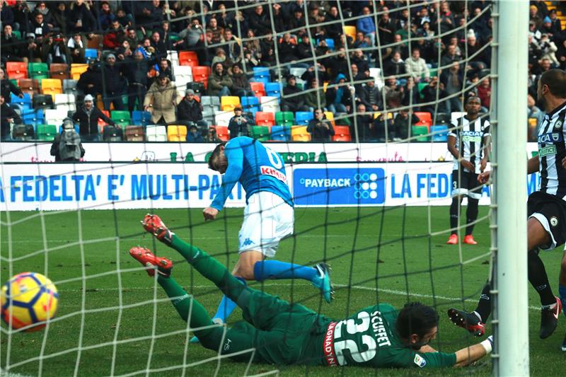 Serie A - Pobjeda Napolija, Genoa zadržala Romu