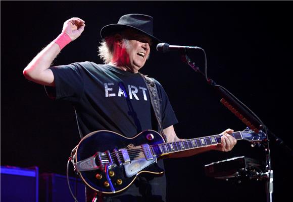 Neil Young na internetu objavio cijeli svoj glazbeni arhiv