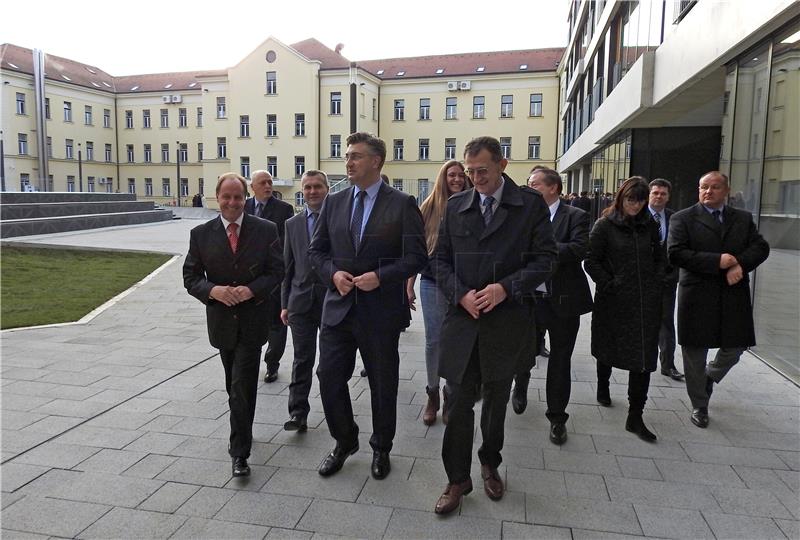 Plenković otvorio novi Studentski dom u varaždinskom kampusu: Varaždin bitno sveučilišno središte