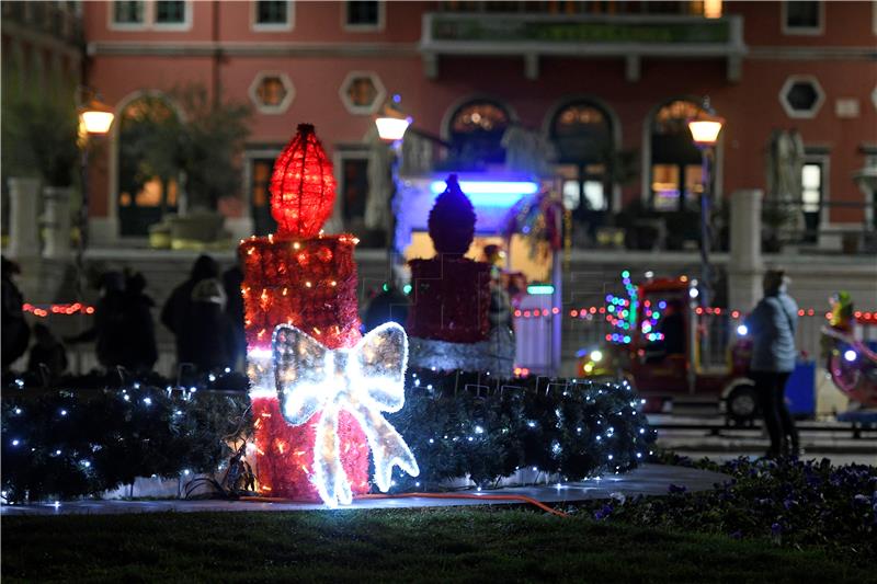 Počeo Advent u Splitu