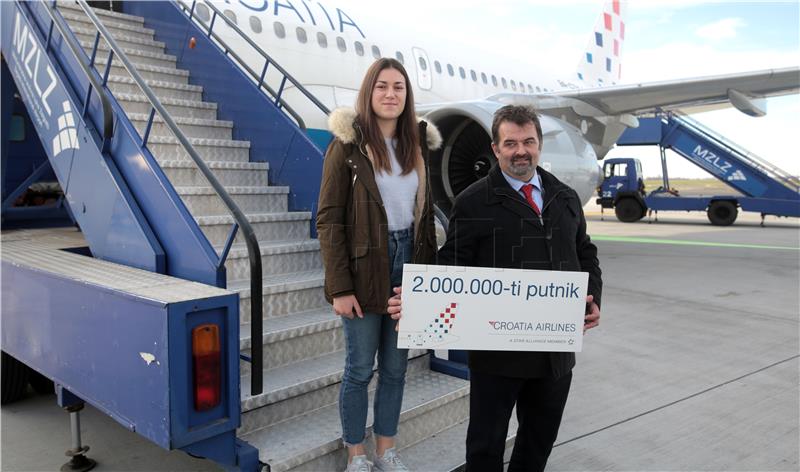 Croatia Airlines flies 2 millionth passenger in a year for the first time