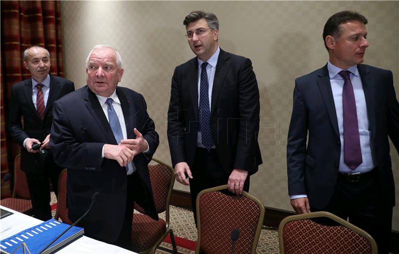 Daul says Croatia exceptionally important for EU, it is its entrance to the Balkans 