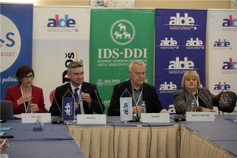 Liberalni forum: IDS, GLAS i Pametno kao "brana od rastućeg populizma i konzervativizma"