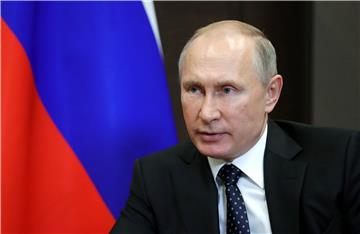 Putin u posjetu Siriji, naredio povlačenje ruske vojske