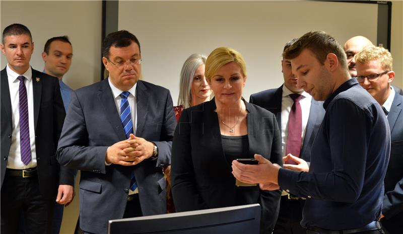 Kolinda Grabar-Kitarović posjetila Veleučilište u Bjelovaru