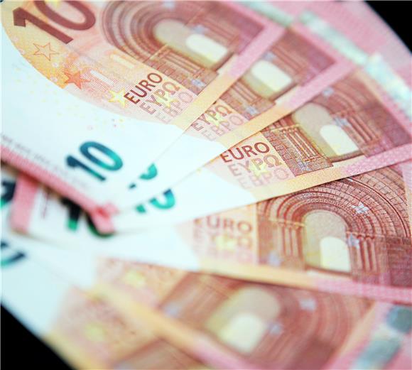 HNB intervenes on foreign exchange market buying EUR 345.5 mn from banks