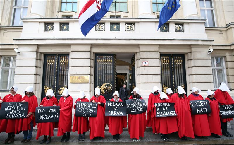 Održana prosvjedna akcija "STOP fundamentalističkom nasilju nad ženama"