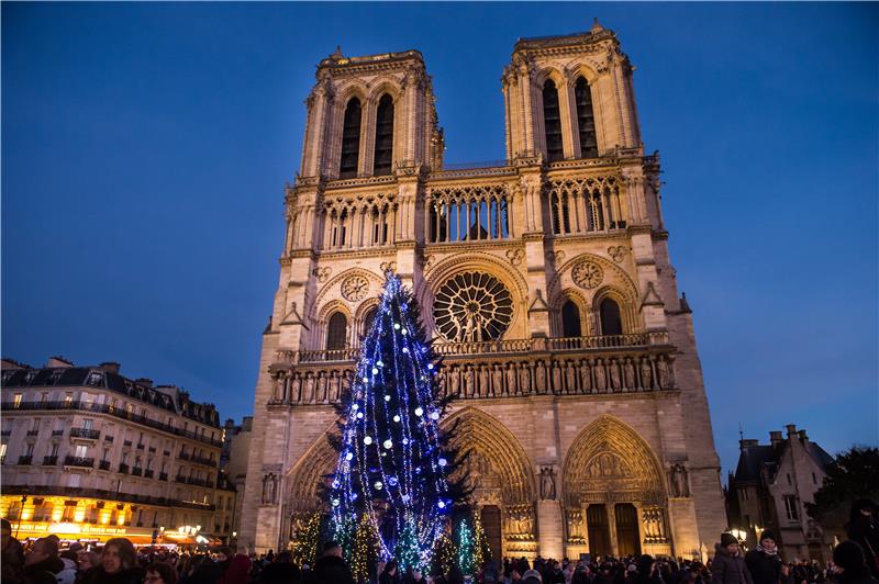 FRANCE CHRISTMAS