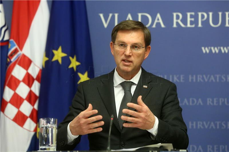 Croatian and Slovenian prime ministers press conference