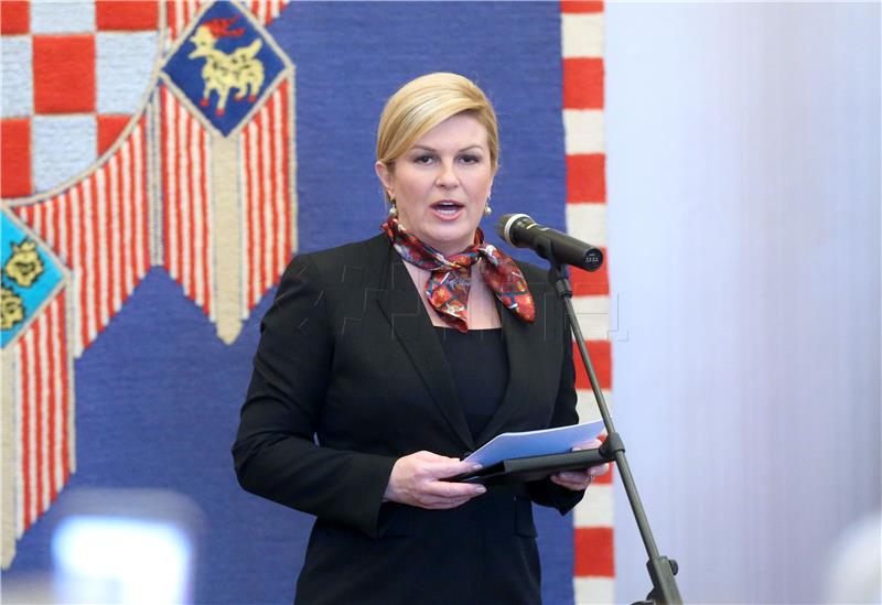 Božićna čestitka predsjednice Kolinde Grabar-Kitarović 