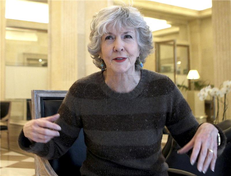 Preminula Sue Grafton, američka autorica krimića